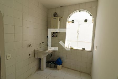 Apartamento para alugar com 385m², 3 quartos e 2 vagas Apartamento para alugar com 385m², 3 quartos e 2 vagasÁrea de Serviço