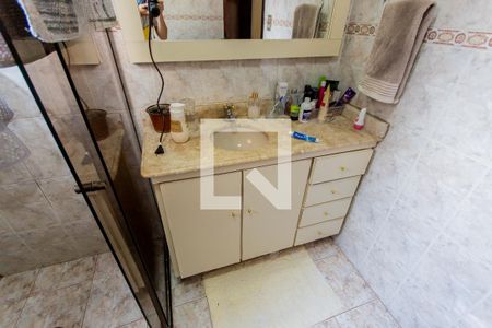 Casa à venda com 189m², 3 quartos e 4 vagas Casa à venda com 189m², 3 quartos e 4 vagasPia