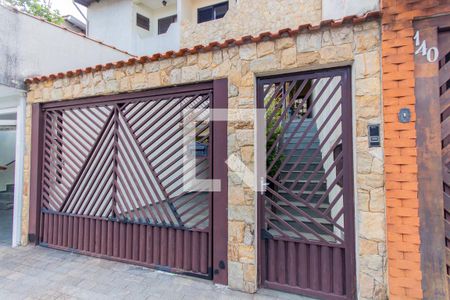 Casa à venda com 189m², 3 quartos e 4 vagas Casa à venda com 189m², 3 quartos e 4 vagasFachada