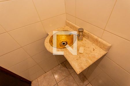 Casa à venda com 189m², 3 quartos e 4 vagas Casa à venda com 189m², 3 quartos e 4 vagasLavabo de Serviço