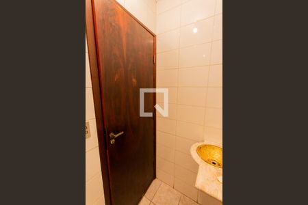 Casa à venda com 189m², 3 quartos e 4 vagas Casa à venda com 189m², 3 quartos e 4 vagasLavabo de Serviço