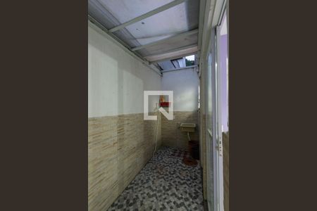 Casa para alugar com 65m², 2 quartos e 1 vagaÁrea de Serviço