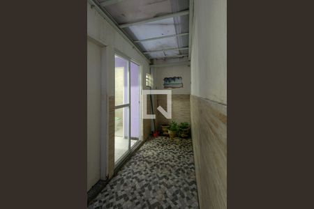 Casa para alugar com 65m², 2 quartos e 1 vagaÁrea de Serviço