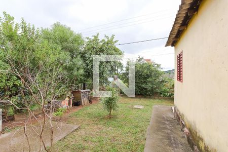 Casa à venda com 250m², 3 quartos e 2 vagasPátio