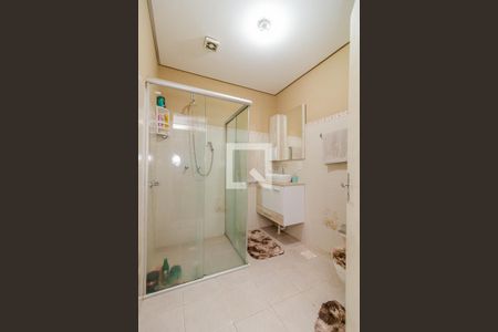 Casa à venda com 170m², 3 quartos e 2 vagasBanheiro