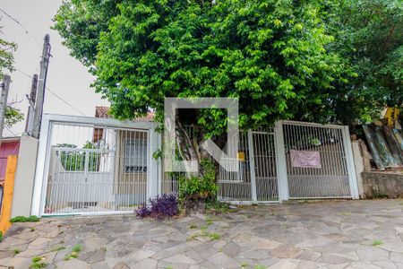 Casa à venda com 170m², 3 quartos e 2 vagasFachada
