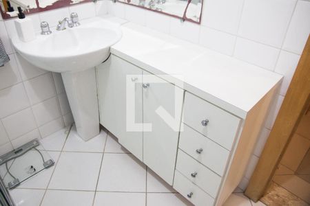 Apartamento à venda com 86m², 2 quartos e 1 vagaDetalhe do banheiro
