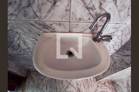Banheiro Social de casa de condomínio para alugar com 1 quarto, 12m² em Engenho de Dentro, Rio de Janeiro