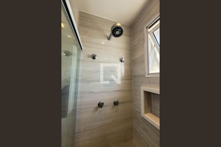 Banheiro de apartamento para alugar com 1 quarto, 51m² em Jardim Vila Mariana, São Paulo