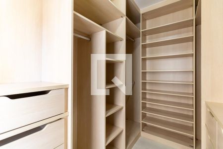 Apartamento à venda com 163m², 3 quartos e 4 vagasCloset