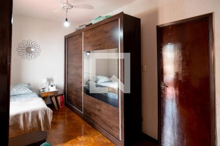 Casa à venda com 110m², 3 quartos e 2 vagas Casa à venda com 110m², 3 quartos e 2 vagasQuarto 3 - Suíte