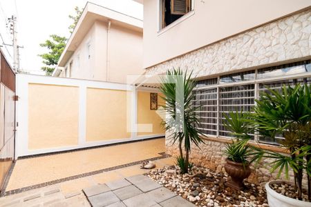 Casa à venda com 110m², 3 quartos e 2 vagas Casa à venda com 110m², 3 quartos e 2 vagasGaragem