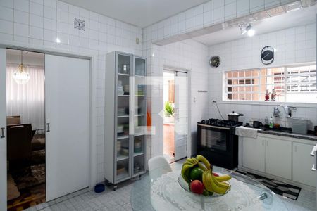 Casa à venda com 110m², 3 quartos e 2 vagas Casa à venda com 110m², 3 quartos e 2 vagasCozinha