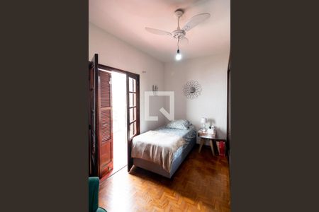 Casa à venda com 110m², 3 quartos e 2 vagas Casa à venda com 110m², 3 quartos e 2 vagasQuarto 3 - Suíte