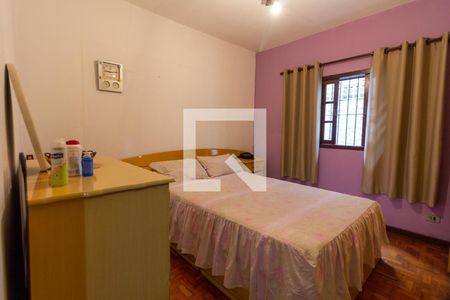 Quarto 1 de casa à venda com 2 quartos, 100m² em Jardim Odete, São Paulo