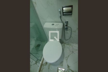 Banheiro de apartamento para alugar com 1 quarto, 40m² em Copacabana, Rio de Janeiro