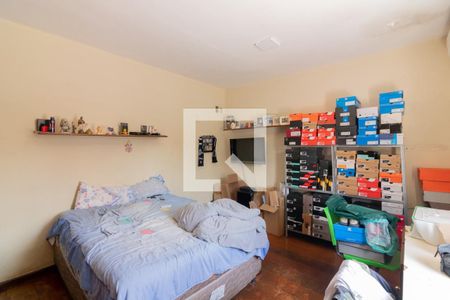 Casa à venda com 320m², 3 quartos e 2 vagas Casa à venda com 320m², 3 quartos e 2 vagasQuarto 3