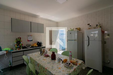 Casa à venda com 320m², 3 quartos e 2 vagas Casa à venda com 320m², 3 quartos e 2 vagasCozinha