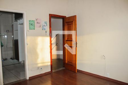 Sala de apartamento à venda com 2 quartos, 63m² em Pilares, Rio de Janeiro