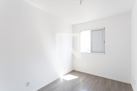 Quarto 2 de apartamento para alugar com 2 quartos, 45m² em Vila da Oportunidade, Carapicuíba