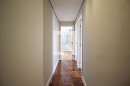 Corredor de apartamento para alugar com 3 quartos, 100m² em Vila Nova Conceição, São Paulo