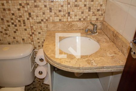 Casa para alugar com 90m², 2 quartos e 2 vagas Casa para alugar com 90m², 2 quartos e 2 vagasBanheiro