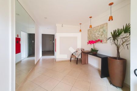 Apartamento à venda com 61m², 3 quartos e 2 vagas Apartamento à venda com 61m², 3 quartos e 2 vagasHall de Entrada