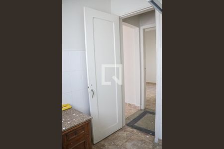 Casa para alugar com 165m², 2 quartos e 6 vagasBanheiro 1