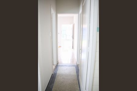 Casa para alugar com 165m², 2 quartos e 6 vagasCorredor