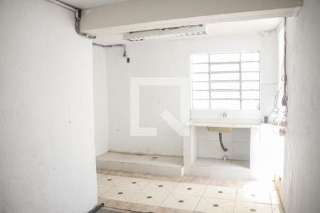 Casa para alugar com 165m², 2 quartos e 6 vagasEdícula