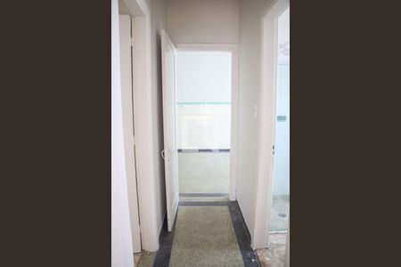 Casa para alugar com 165m², 2 quartos e 6 vagasCorredor