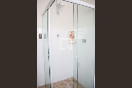 Casa para alugar com 165m², 2 quartos e 6 vagasBanheiro 1