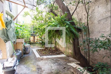 Casa à venda com 144m², 4 quartos e sem vagaQuintal