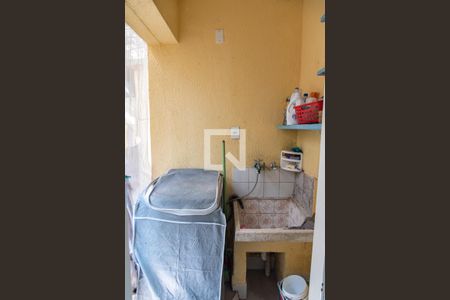 Casa à venda com 144m², 4 quartos e sem vagaÁrea de serviço