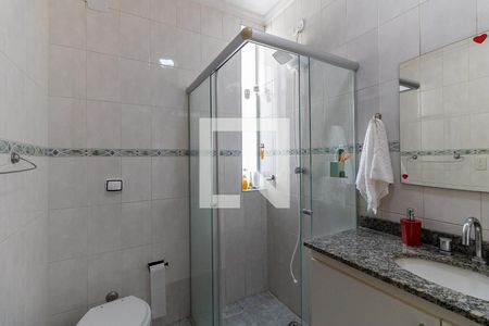 Casa à venda com 191m², 3 quartos e 4 vagasBanheiro da Suíte 1