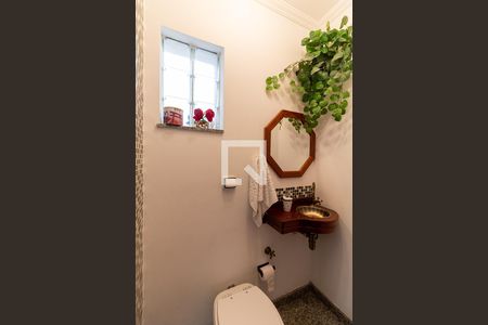 Casa à venda com 191m², 3 quartos e 4 vagasLavabo 