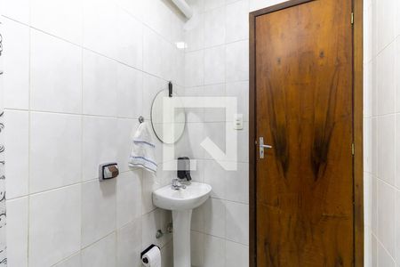 Casa à venda com 191m², 3 quartos e 4 vagasBanheiro de Serviço 