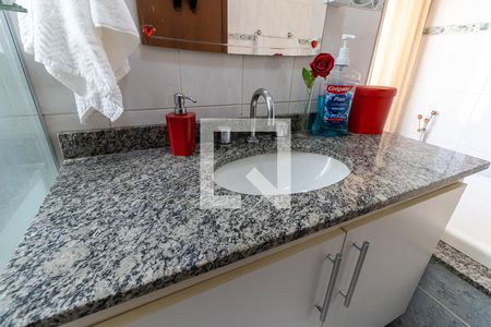 Casa à venda com 191m², 3 quartos e 4 vagasBanheiro da Suíte 1