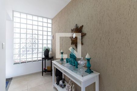 Casa à venda com 191m², 3 quartos e 4 vagasCorredor de Entrada 