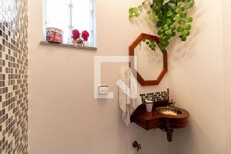 Casa à venda com 191m², 3 quartos e 4 vagasLavabo 