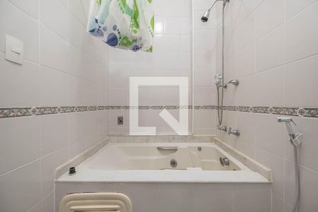 Apartamento à venda com 88m², 3 quartos e 1 vaga Apartamento à venda com 88m², 3 quartos e 1 vagaBanheiro Social