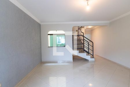 Sala de casa para alugar com 3 quartos, 220m² em Jardim Las Vegas, Santo André