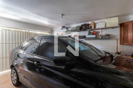 Casa à venda com 130m², 3 quartos e 1 vaga Casa à venda com 130m², 3 quartos e 1 vagaGaragem