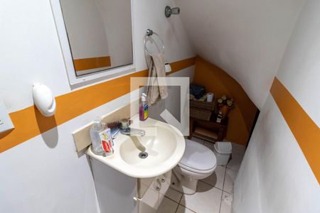 Casa à venda com 130m², 3 quartos e 1 vaga Casa à venda com 130m², 3 quartos e 1 vagaLavabo