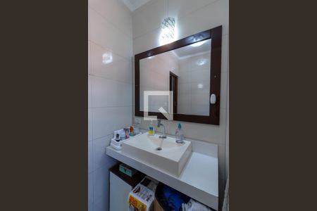 Casa à venda com 130m², 3 quartos e 1 vaga Casa à venda com 130m², 3 quartos e 1 vagaBanheiro 2