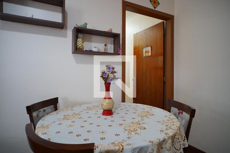 Sala de apartamento à venda com 2 quartos, 68m² em Chácara das Pedras, Porto Alegre