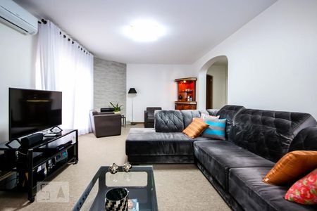 Sala de apartamento à venda com 4 quartos, 224m² em Vila Madalena, São Paulo