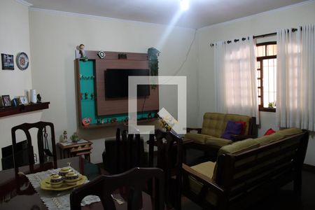 Sala de casa à venda com 5 quartos, 160m² em Vila Nogueira, Diadema