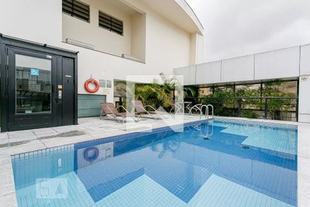 Apartamento à venda com 28m², 1 quarto e 1 vaga Piscina