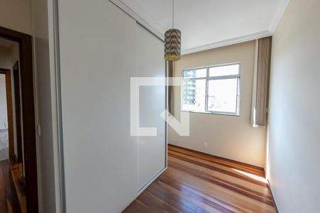Quarto 2 de apartamento para alugar com 3 quartos, 94m² em Buritis, Belo Horizonte